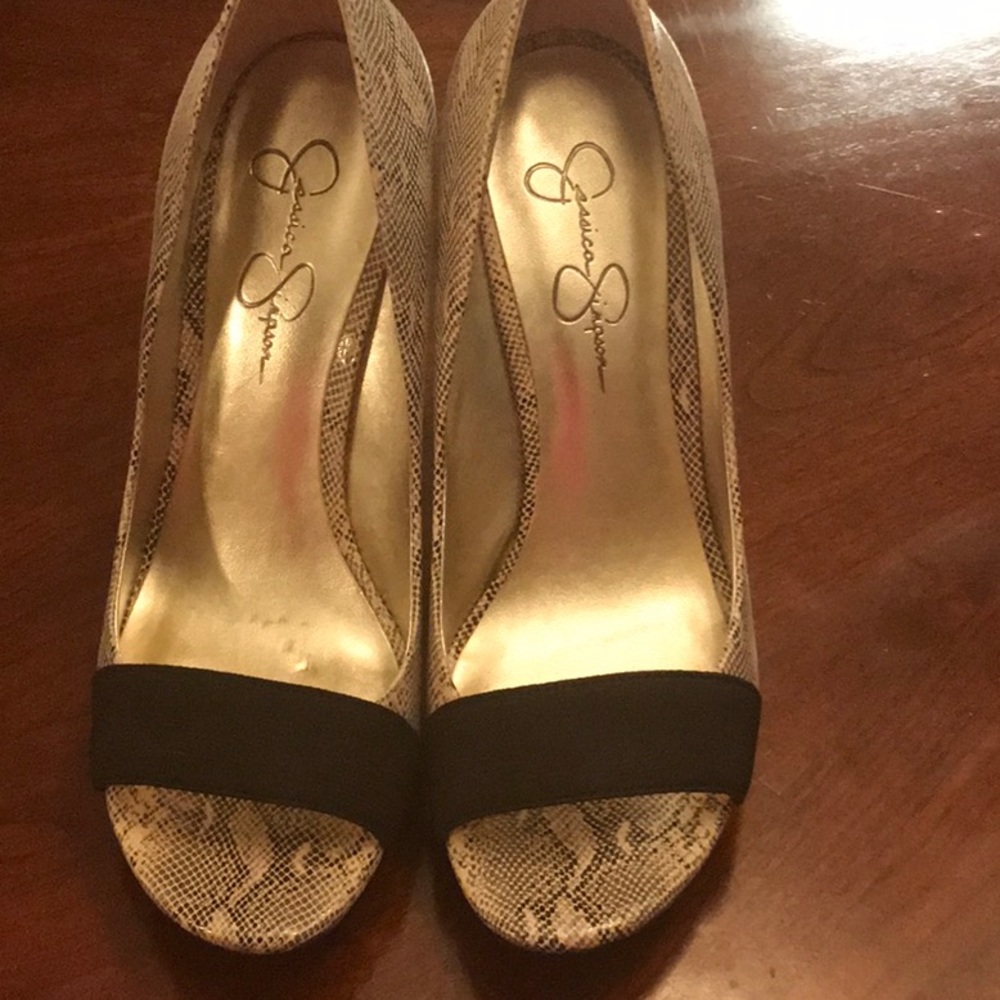 Jessica Simpson Heels - Picture 4 of 7